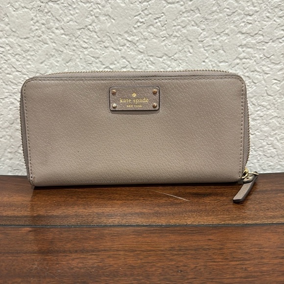 Kate Spade Leather Long Wallet - Picture 2 of 6